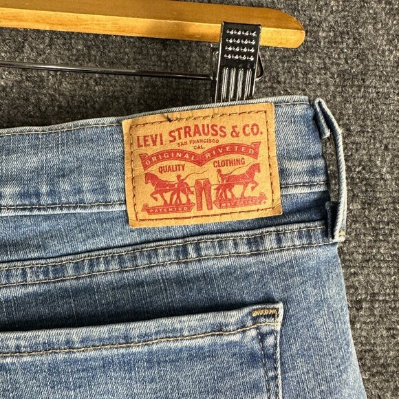 Levi's Women's Skinny Jeans in Light Blue - Picture 10 of 10